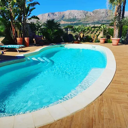 Dora Con Piscina Villa Trappeto (Sicily)