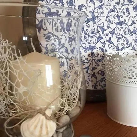 Dora Con Piscina Villa