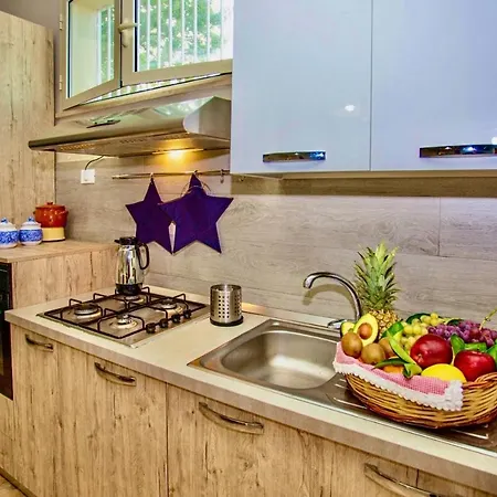 Dora Con Piscina Villa Trappeto (Sicily)